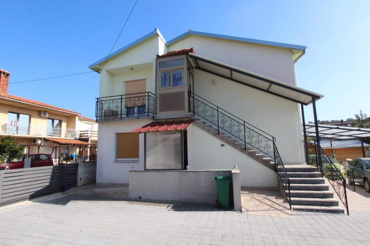Apartment Oto Пула Екстериор снимка